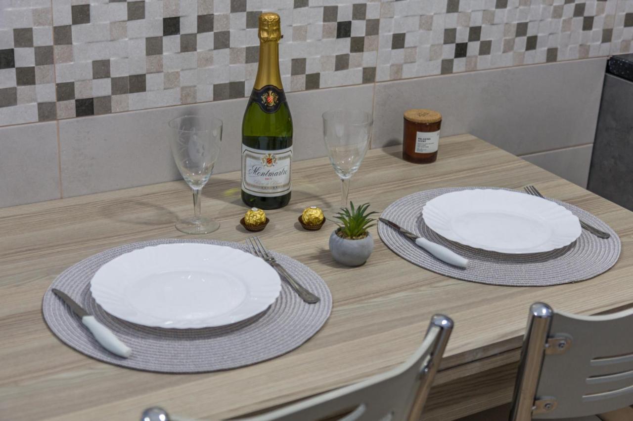 Ferienwohnung Couples Retreat, Fully Equipped Studio/ Loutraki Beach Exterior foto